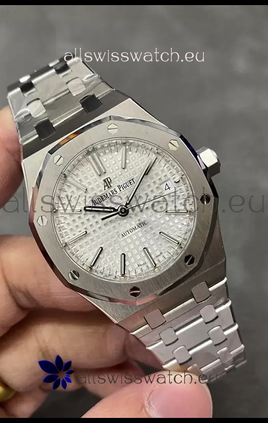 Audemars Piguet Royal Oak 37MM White Dial 904L Steel Watch in 3120 Movement - 1:1 Mirror Replica